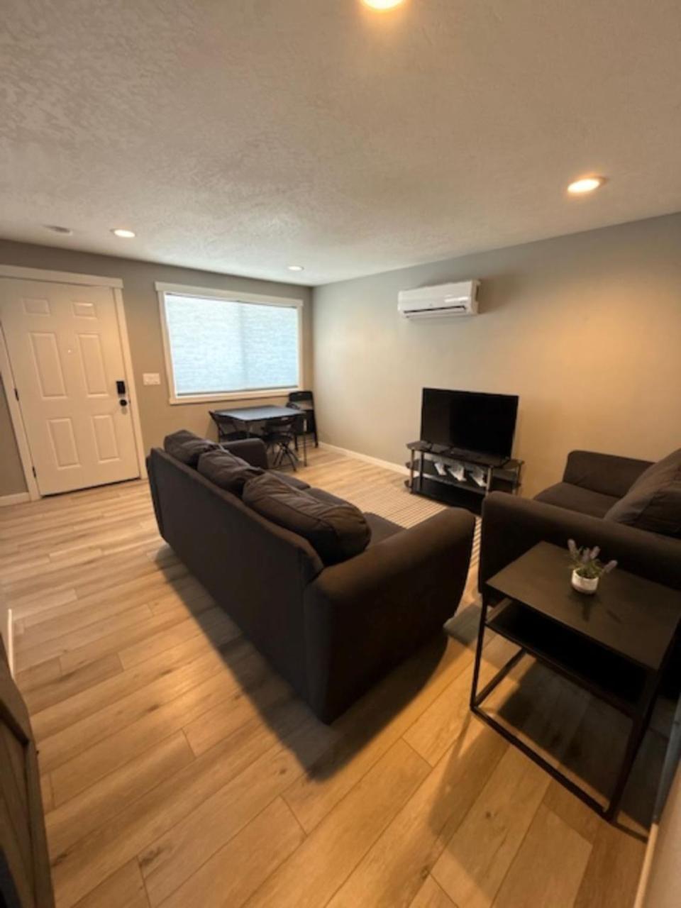 Valley Escape In Quiet Area Neighborhood Spokane Valley Room photo